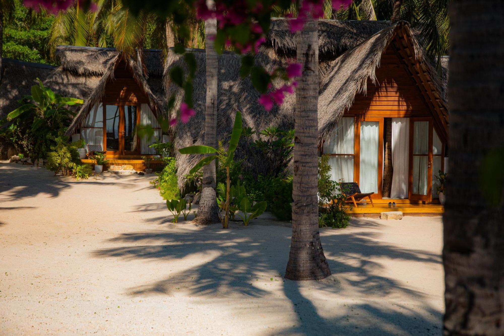 81 Palms Resort Nembrala Kültér fotó